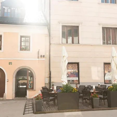 Kavarna Vahtnca Bed & Breakfast *